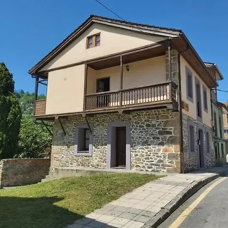 Casona Sariego,